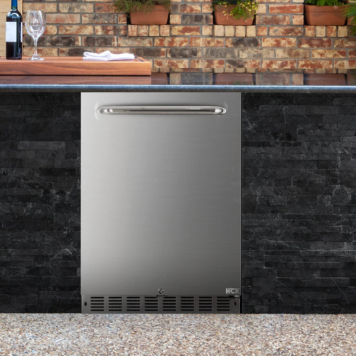Durable Freestanding Refrigerator for Outdoor Living: Built to Withstand the Elements
